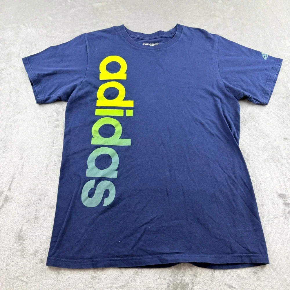 Adidas Men's Medium The Go-To Tee Navy Blue Vertical Logo Graphic T-Shirt